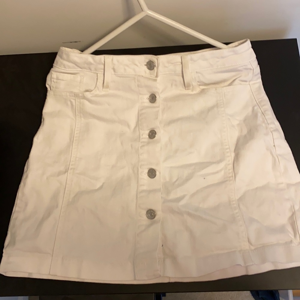 Just Black High Waist Button-up White Denim Skirt